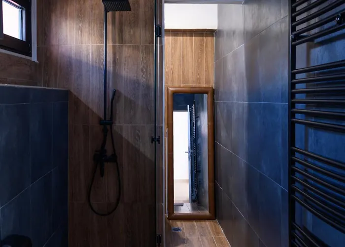 アパート Owl's Nest ヴォロス